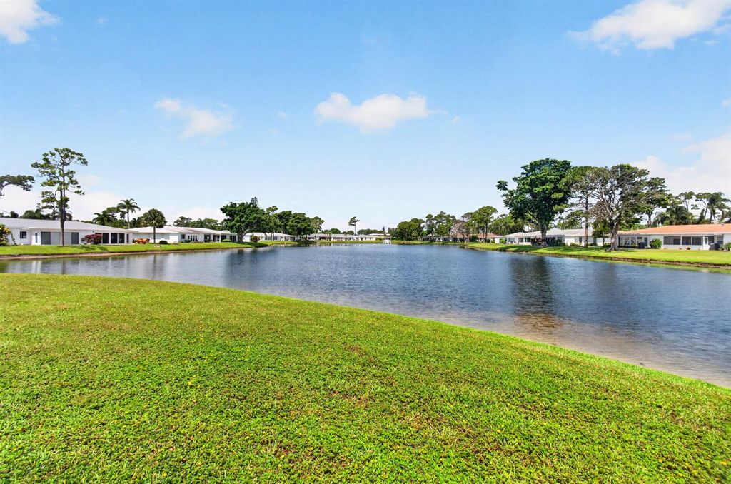5241 Privet Place B, Delray Beach, FL 33484