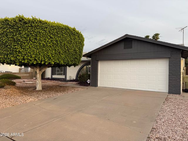 5817 W TIERRA BUENA Lane, Glendale, AZ 85306
