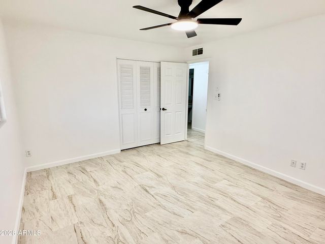 5817 W TIERRA BUENA Lane, Glendale, AZ 85306