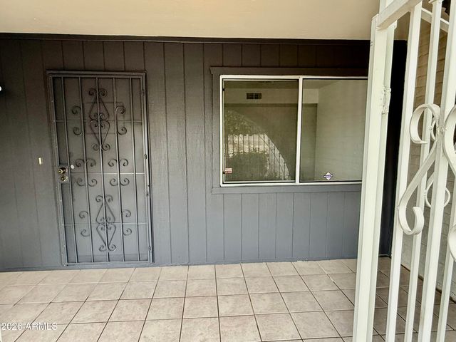 5817 W TIERRA BUENA Lane, Glendale, AZ 85306