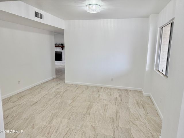 5817 W TIERRA BUENA Lane, Glendale, AZ 85306