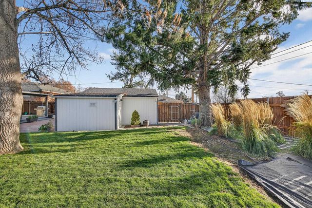 712 W Jan St, Pasco, WA 99302