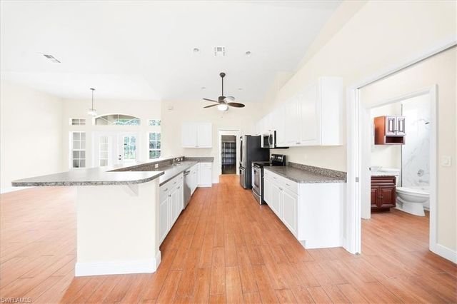 816 Cortez AVE, Lehigh Acres, FL 33972