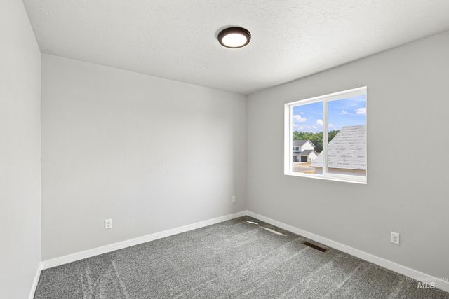 1716 Gyrfalcon St, Middleton, ID 83644