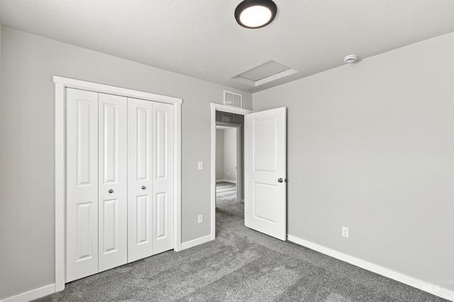 1716 Gyrfalcon St, Middleton, ID 83644