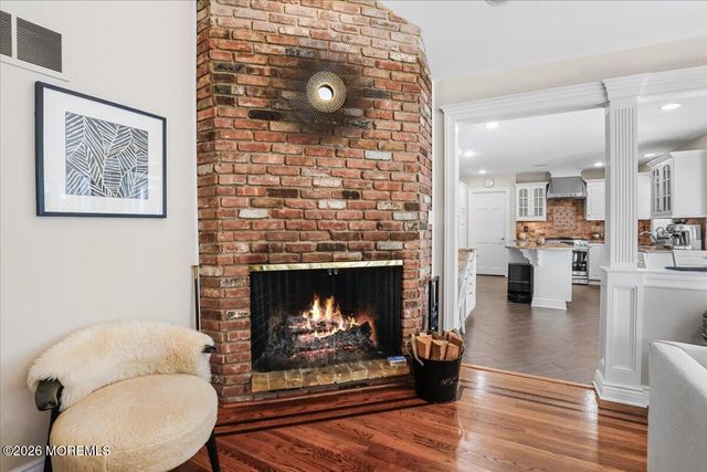 6 Twin Brooks Court, Holmdel, NJ 07733