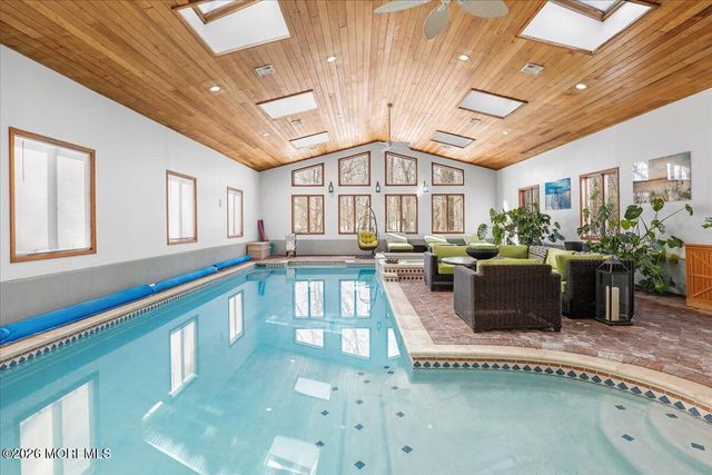 6 Twin Brooks Court, Holmdel, NJ 07733