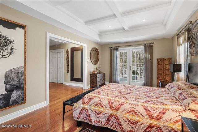 6 Twin Brooks Court, Holmdel, NJ 07733