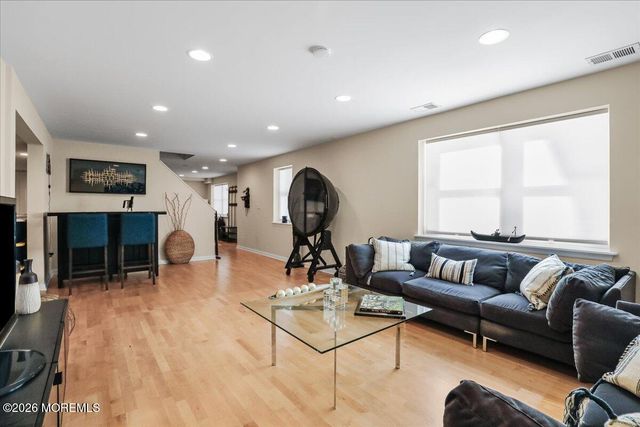 6 Twin Brooks Court, Holmdel, NJ 07733