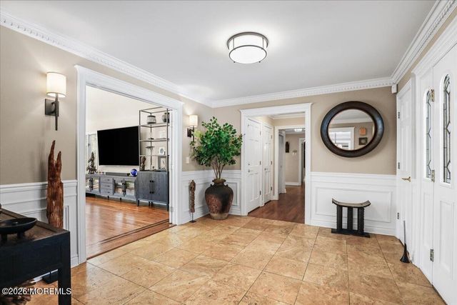 6 Twin Brooks Court, Holmdel, NJ 07733