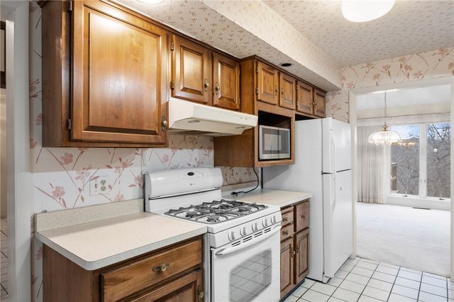 23 Sky Ridge Drive, Penfield, NY 14625