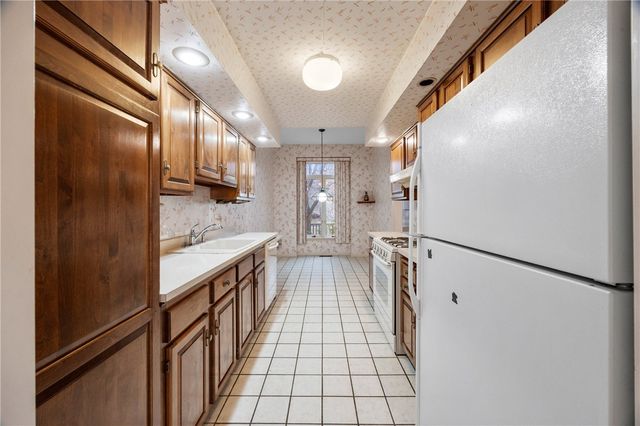 23 Sky Ridge Drive, Penfield, NY 14625