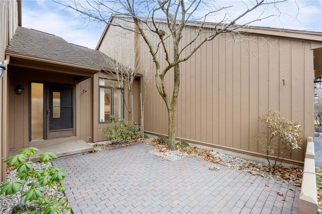 23 Sky Ridge Drive, Penfield, NY 14625