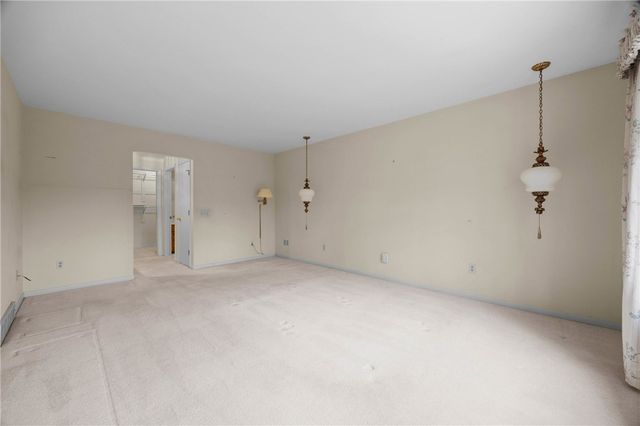 23 Sky Ridge Drive, Penfield, NY 14625