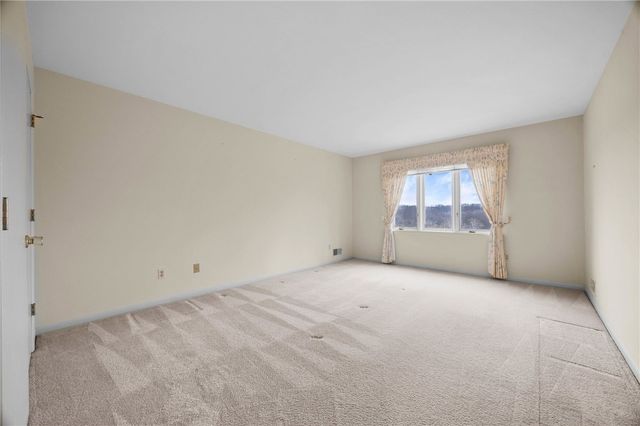 23 Sky Ridge Drive, Penfield, NY 14625