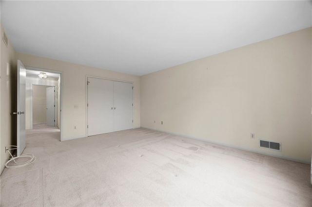 23 Sky Ridge Drive, Penfield, NY 14625