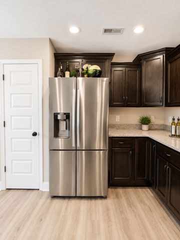 3047 Core Dr, Clarksville, TN 37040