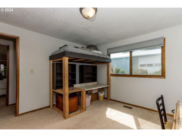 13535 SW Cinder Drive, Terrebonne, OR 97760