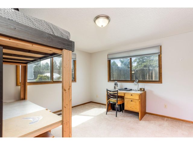 13535 SW Cinder Drive, Terrebonne, OR 97760