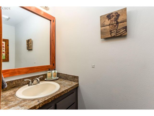 13535 SW Cinder Drive, Terrebonne, OR 97760