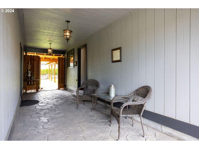 13535 SW Cinder Drive, Terrebonne, OR 97760