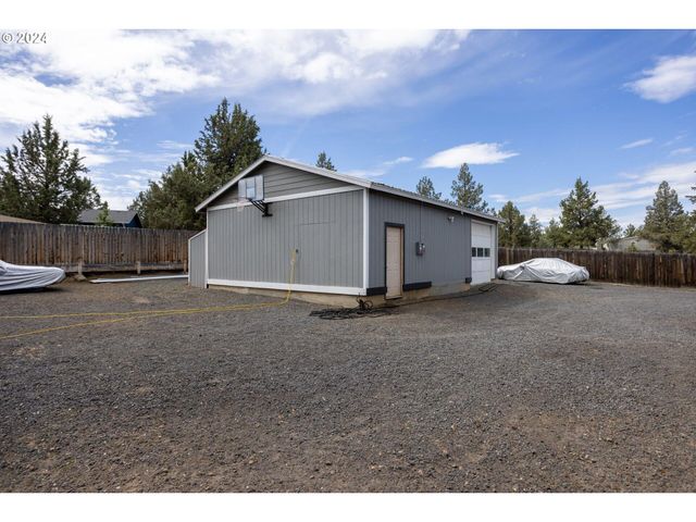 13535 SW Cinder Drive, Terrebonne, OR 97760