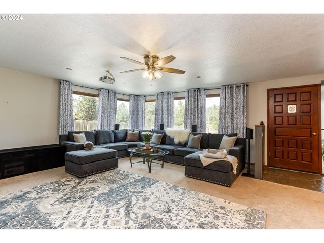 13535 SW Cinder Drive, Terrebonne, OR 97760