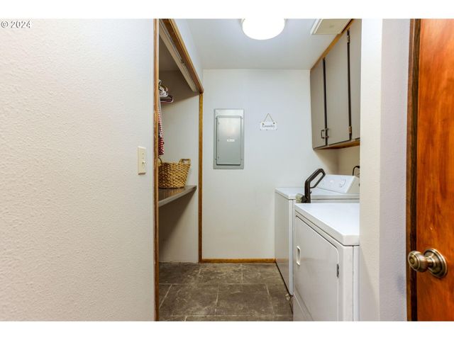 13535 SW Cinder Drive, Terrebonne, OR 97760