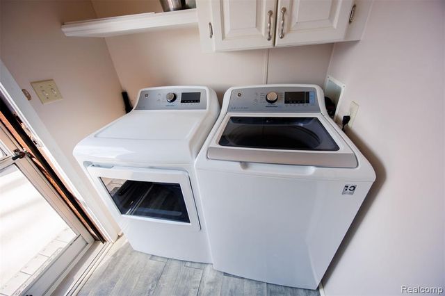 8016 Harbour Drive, Fair Haven, MI 48023