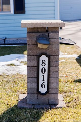 8016 Harbour Drive, Fair Haven, MI 48023