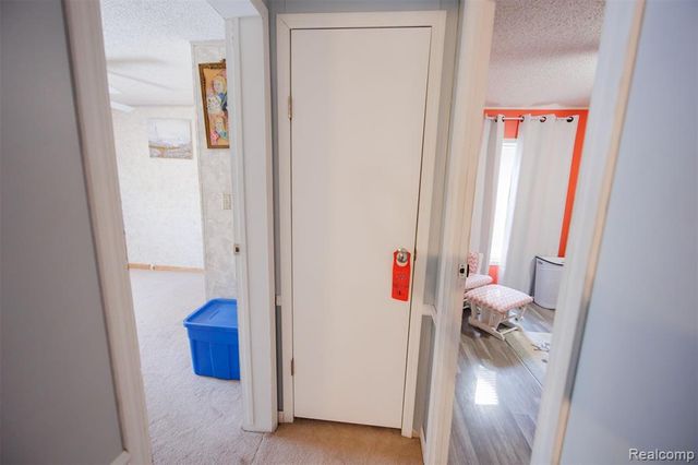 8016 Harbour Drive, Fair Haven, MI 48023