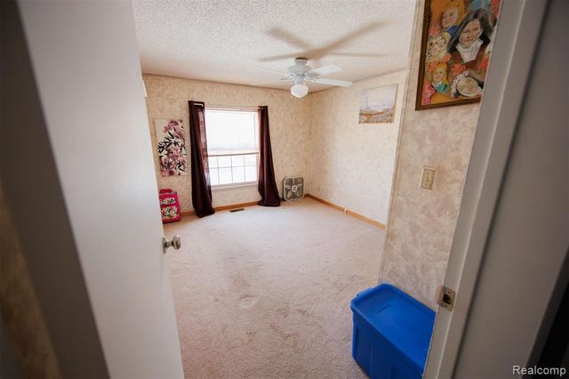 8016 Harbour Drive, Fair Haven, MI 48023