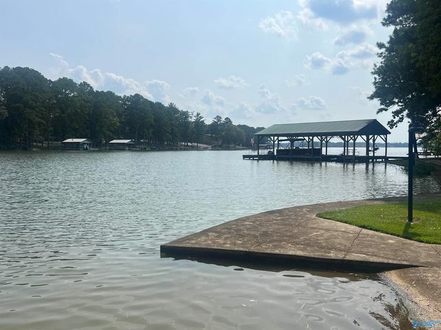 575 County Road 102, Cedar Bluff, AL 35959