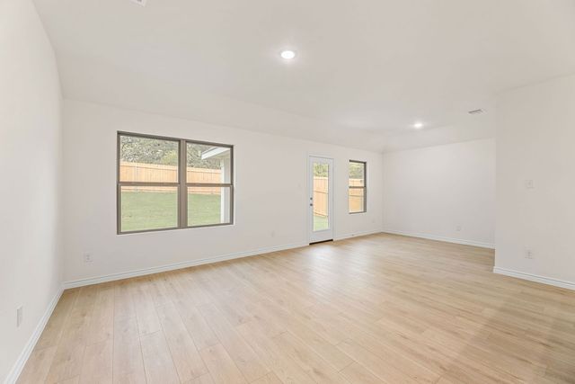 3883 Rose Hill Court, Denison, TX 75020