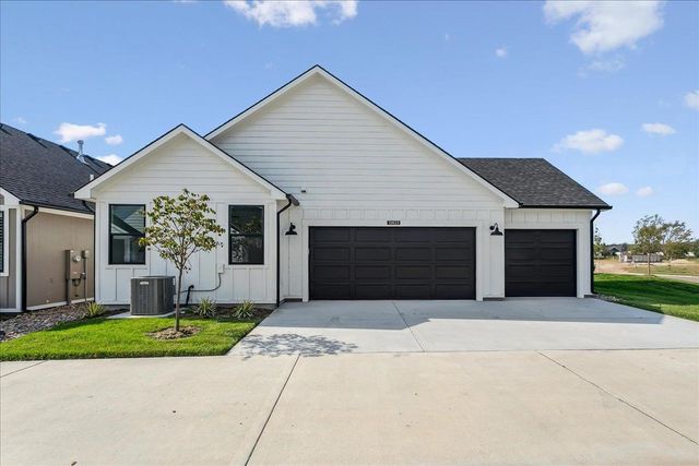 13823 W Barn Owl St, Wichita, KS 67235