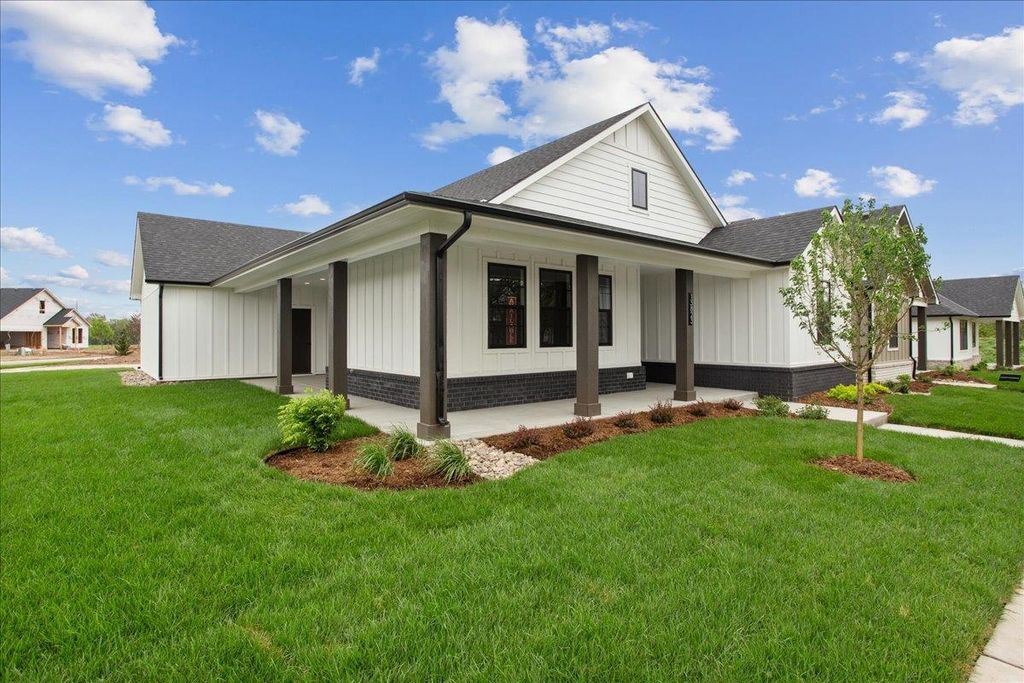 13823 W Barn Owl St, Wichita, KS 67235