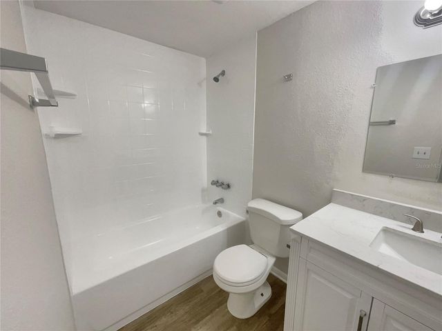 16423 LAKE BYRD DRIVE, Tampa, FL 33618