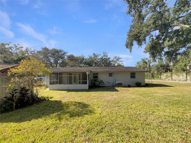 16423 LAKE BYRD DRIVE, Tampa, FL 33618