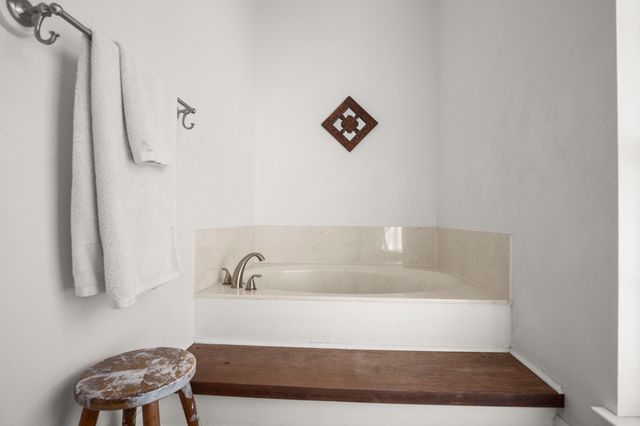 6002 Rain Creek PKWY, Austin, TX 78759