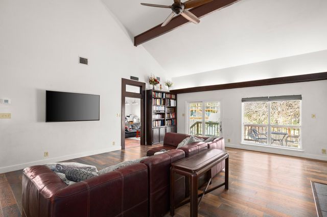 6002 Rain Creek PKWY, Austin, TX 78759