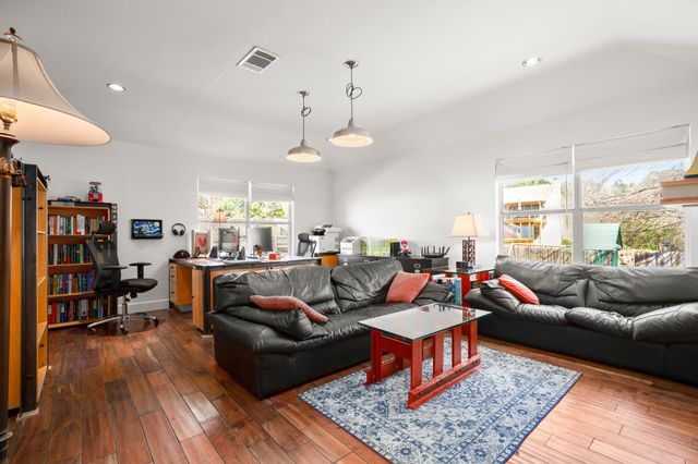 6002 Rain Creek PKWY, Austin, TX 78759