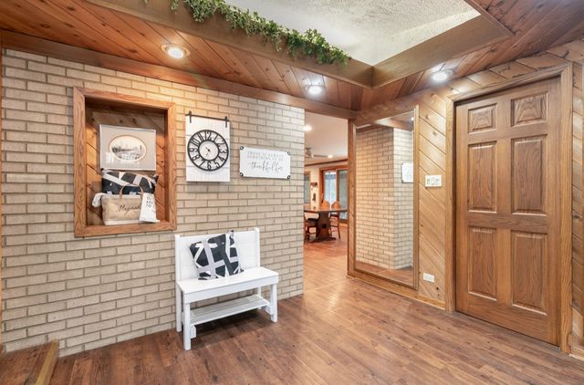 6554 W 92nd Street, Oak Lawn, IL 60453