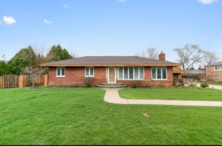 6554 W 92nd Street, Oak Lawn, IL 60453