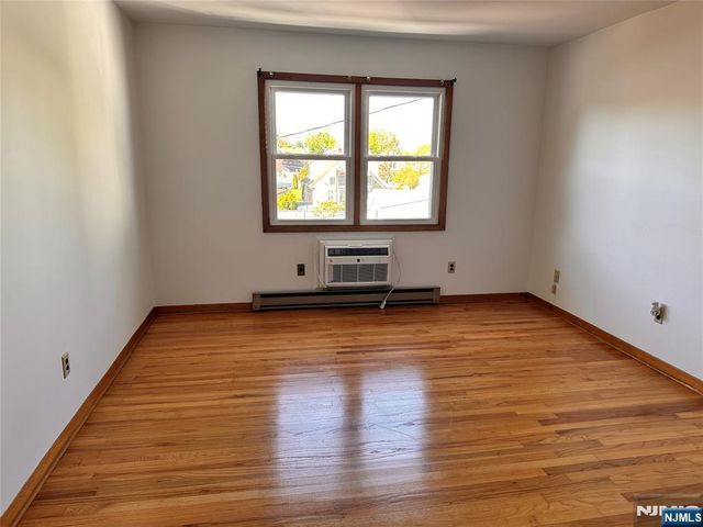 333 Green Avenue 6, Lyndhurst, NJ 07071