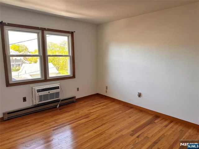 333 Green Avenue 6, Lyndhurst, NJ 07071