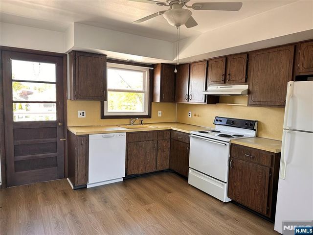 333 Green Avenue 6, Lyndhurst, NJ 07071