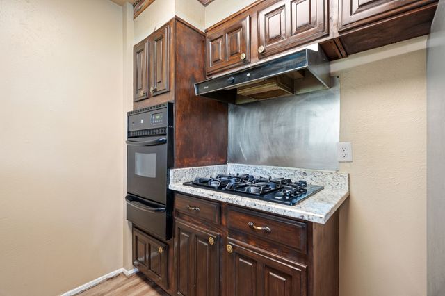 8105 Silverdale Drive, Dallas, TX 75232