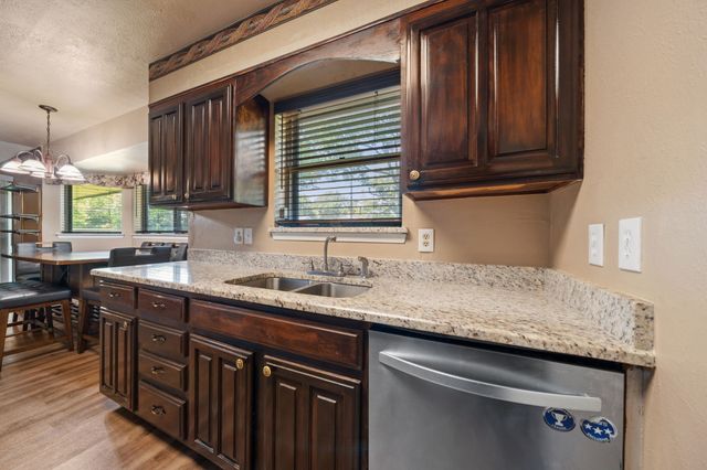 8105 Silverdale Drive, Dallas, TX 75232