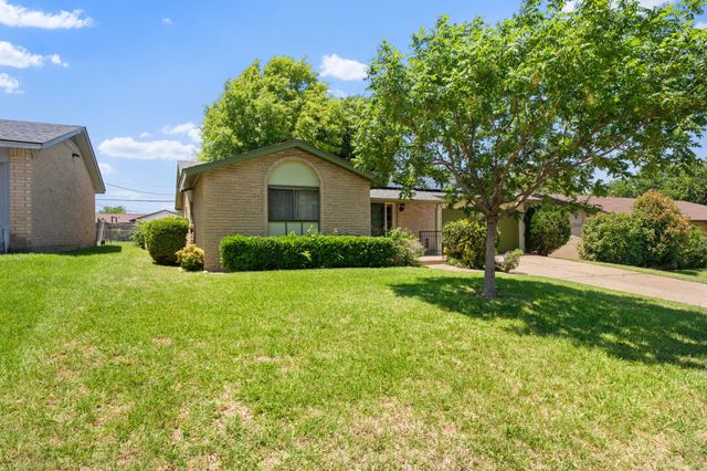 8105 Silverdale Drive, Dallas, TX 75232
