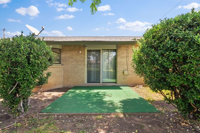 8105 Silverdale Drive, Dallas, TX 75232
